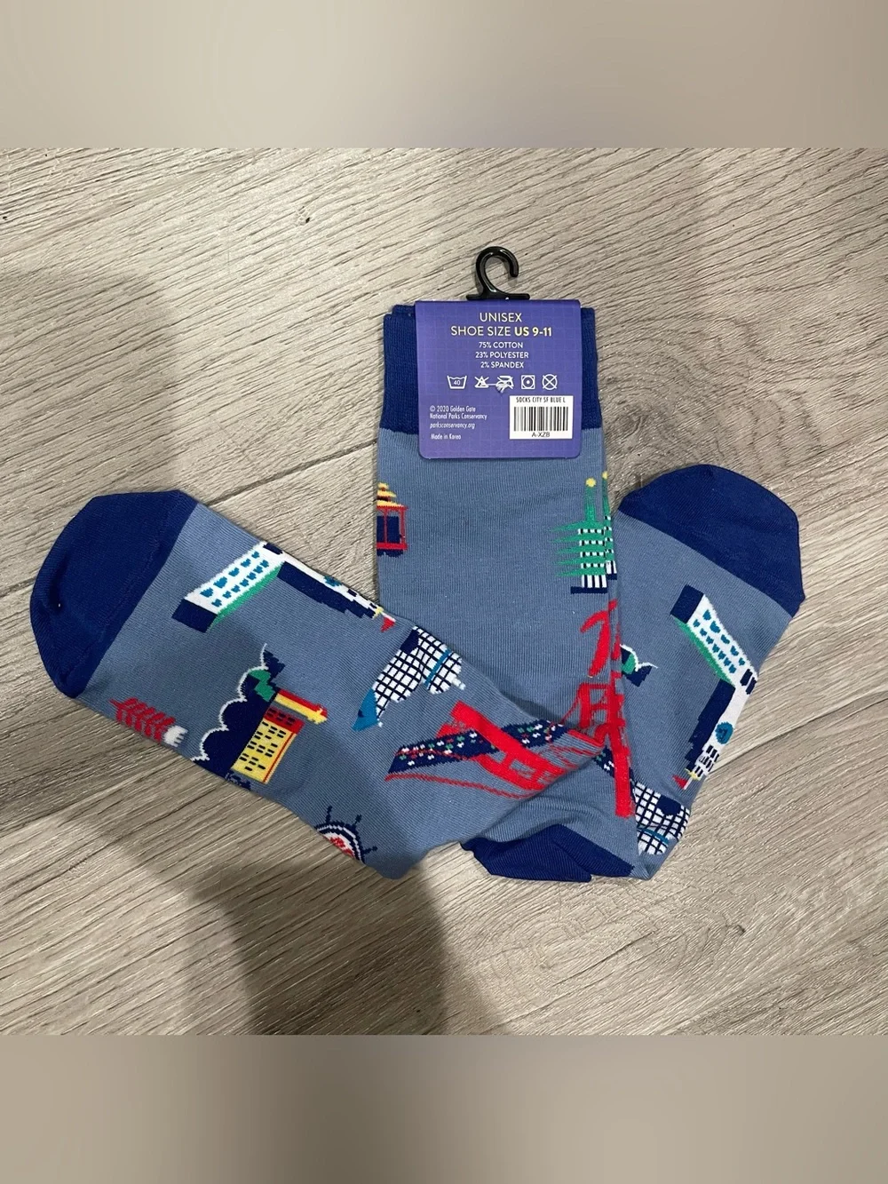 San Francisco city Socks golden gate bridge cable car blue unisex size 9-11 NWT